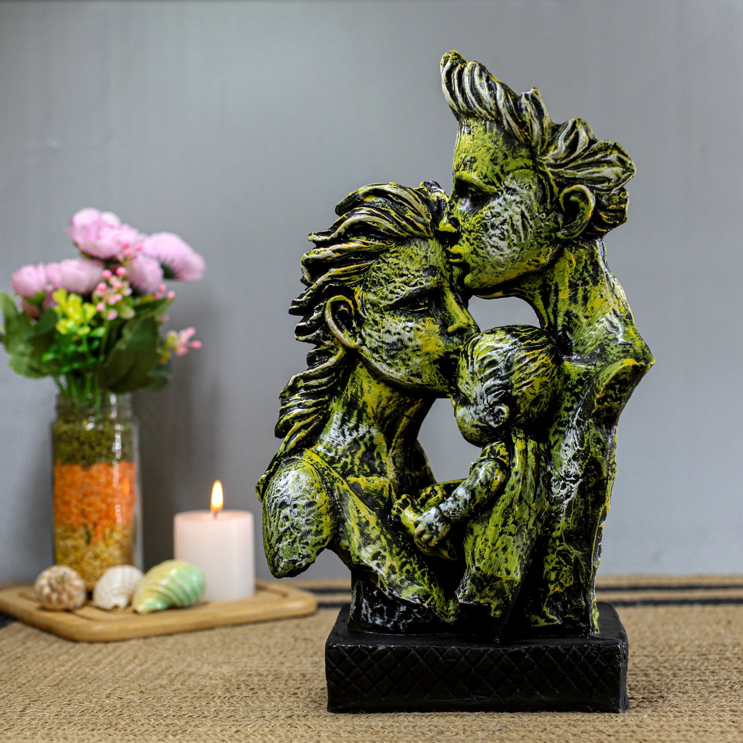Luxury Abstract Family Figure Sculpture – Modern Polyresin Family Statue for Home Decor & Living Room Styling