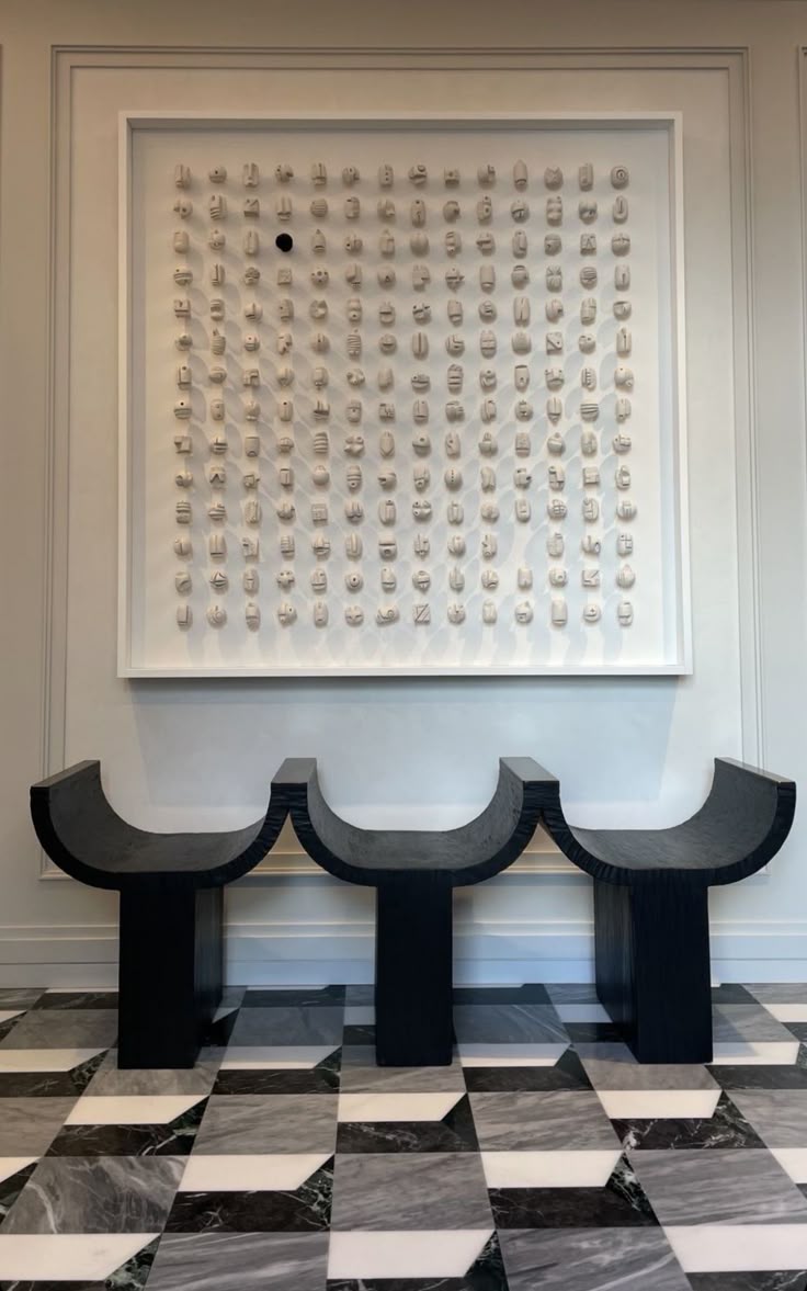 Blowing Console Table 